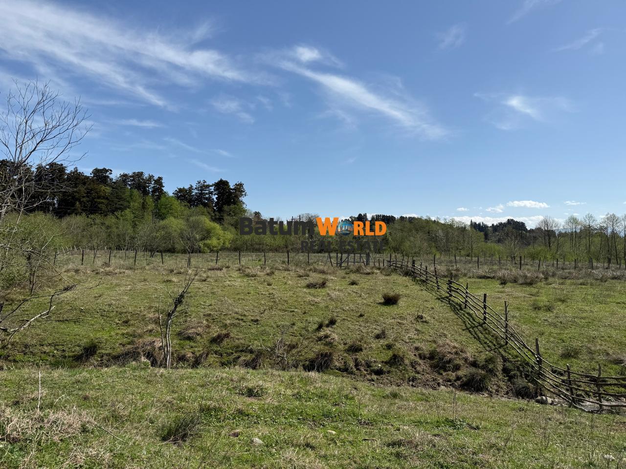 🌟2025-1011 Ureki, a large plot of land between the old and new highways, 7190 m², 1 km from the sea -150 000 usd