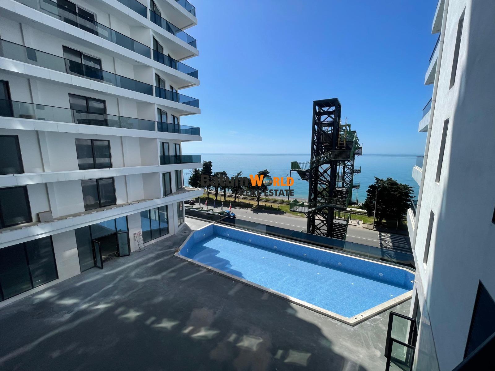 🌟 2025-AA16-A519 – White Frame Apartment for Sale in Crowne Plaza Residence – 48.60 m² – 92.340 $