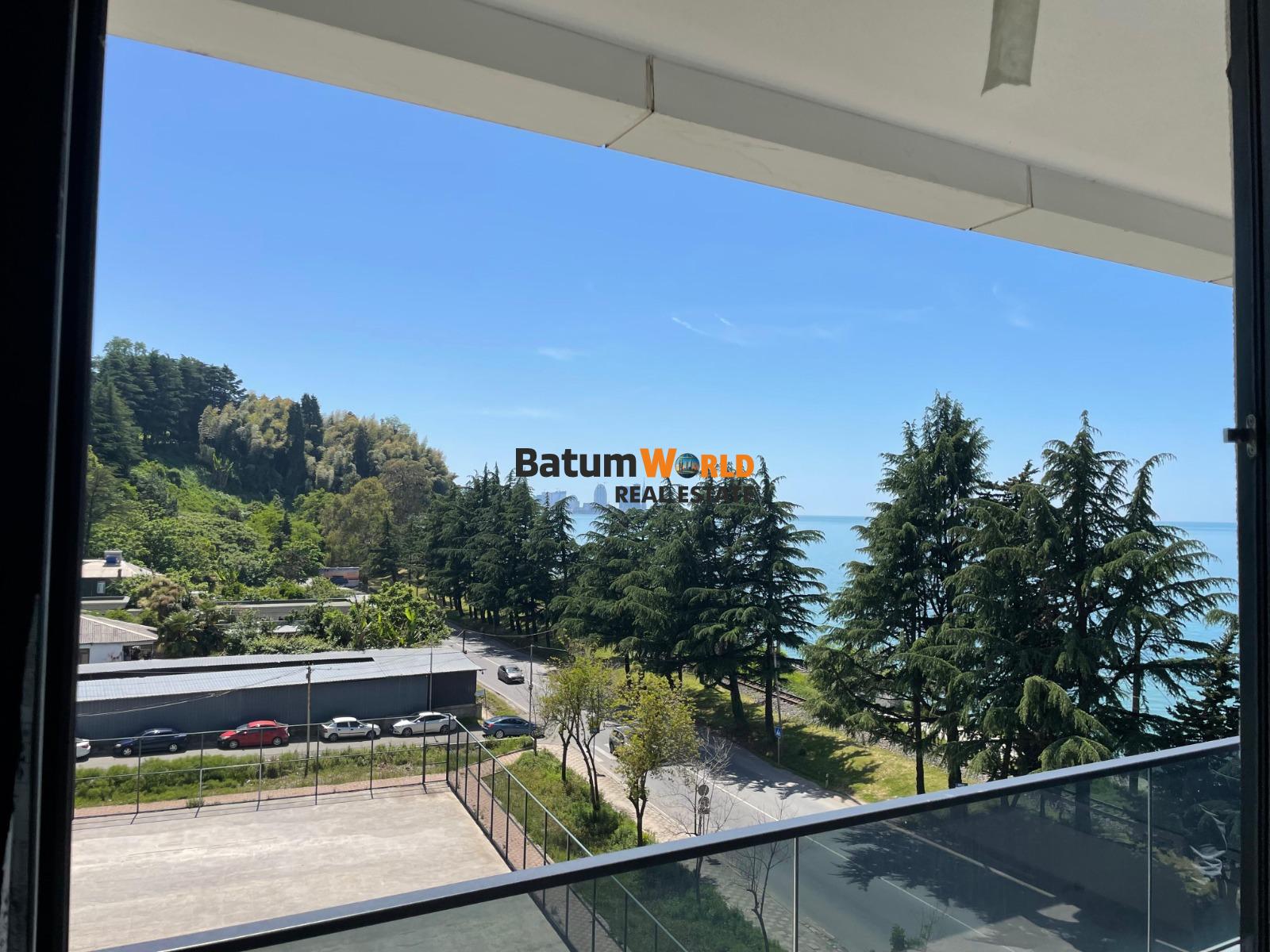 🌟 2025-AA05-C519 – White Frame Apartment for Sale in Crowne Plaza Residence – 68.60 m² – $ 130 340