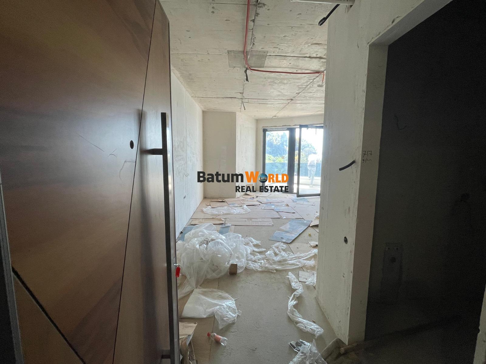 🌟 2025-AA14-C717 – White Frame Apartment for Sale in Crowne Plaza Residence – 48.60 m² –92340$