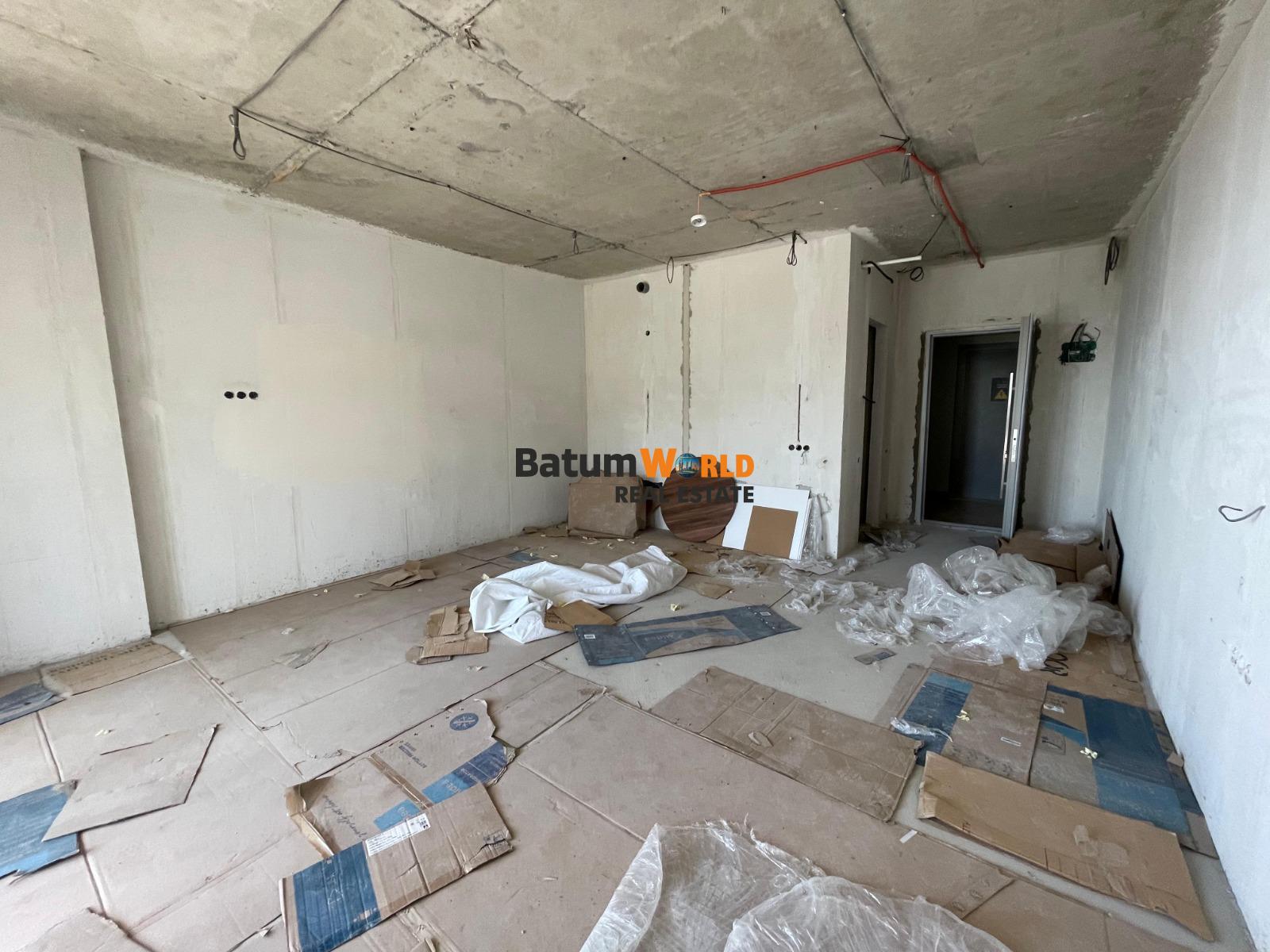 🌟 2025-AA14-C717 – White Frame Apartment for Sale in Crowne Plaza Residence – 48.60 m² –92340$