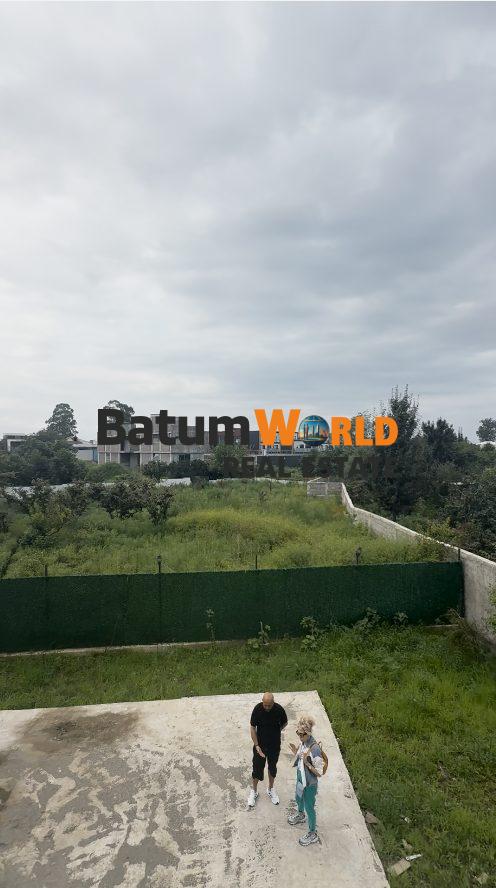 2025-1039-S-Elegant 3-Story Townhouse in Grand White City – 160 m² - $195,000