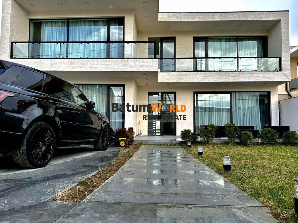 2025-1041 - Spacious 2-Storey Villa with Private Garden in Tbilisi 550.000 $