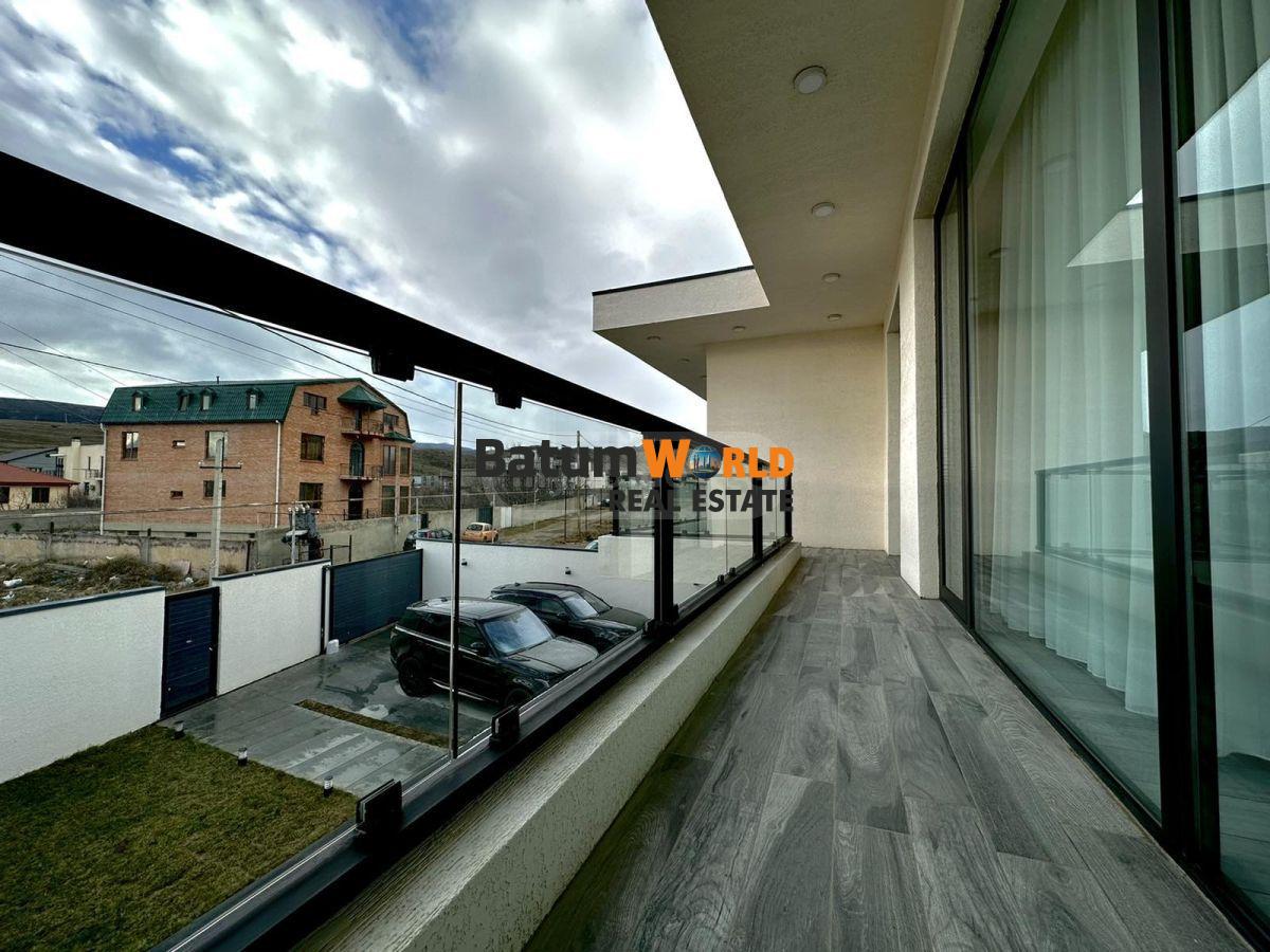 2025-1041 - Spacious 2-Storey Villa with Private Garden in Tbilisi 550.000 $